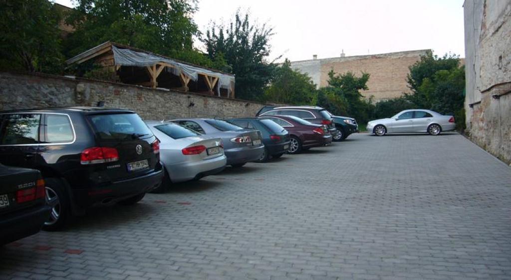 Erhardt Superior Rooms Sopron Exterior photo
